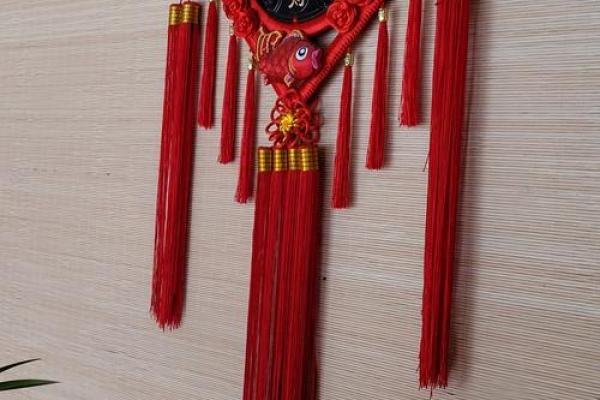 居家客厅悬挂中国结的风水宜忌