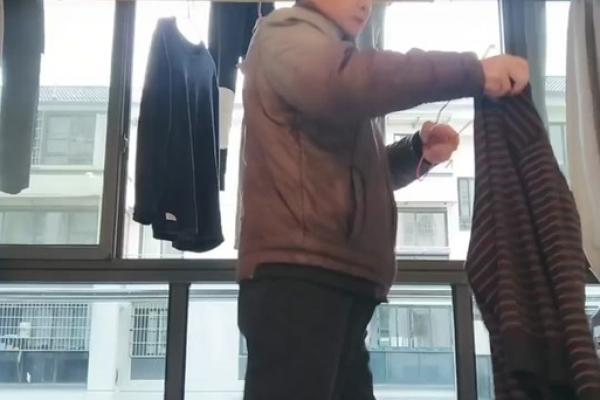 初一可以洗衣服么 初一可以洗衣服么