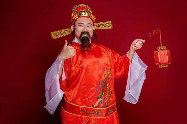 财神爷可以拍照片吗 财神爷可以拍照片吗