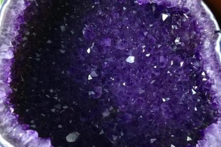 紫水晶洞摆件水晶洞风水作用