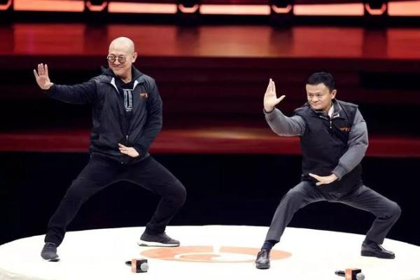 李连杰紫微斗数 李连杰 紫微？