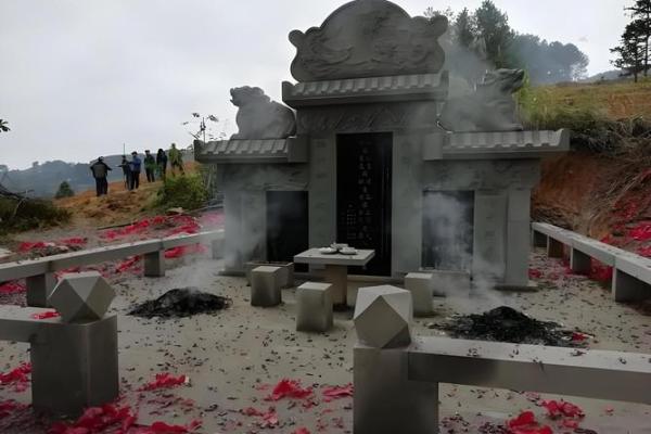 助旺后人，祖坟风水如何看好坏
