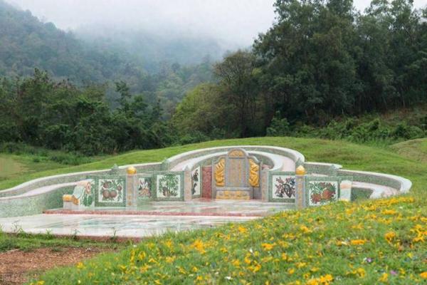 如何选择风水好的公墓详细讲解 如何选择风水好的公墓详细讲解