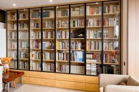 书架放客厅哪里风水好 客厅放书架风水如何