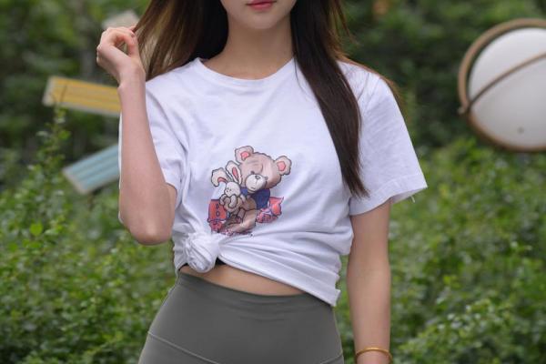 八字步女生 八字步女生