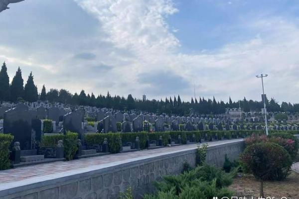 陵园墓地怎么选及风水禁忌 陵园墓地怎么选及风水禁忌