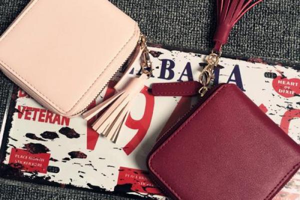 风水角度红色钱包破财还是守财解答